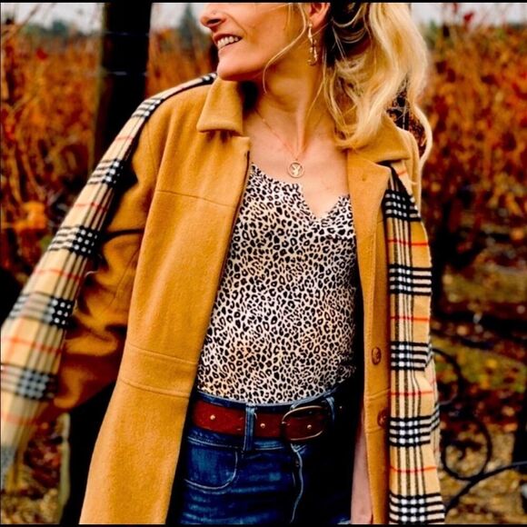 PINK VICTORIAS SECRET LEOPARD PRINT THONG BODYSUIT - Picture 3 of 13